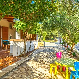 apartments-jonke.hotelinzadar.com/